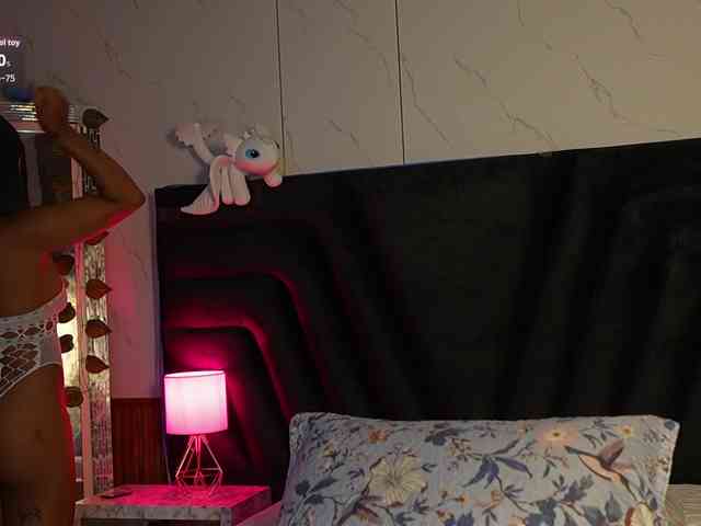 hollyvega webcam