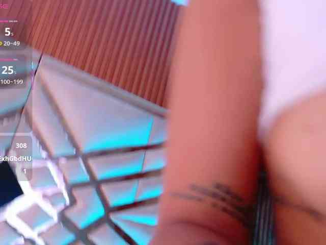 hollyvega webcam