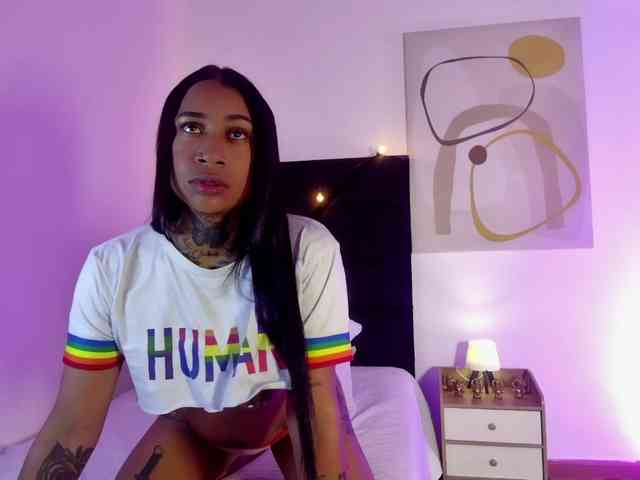 hollyvega webcam