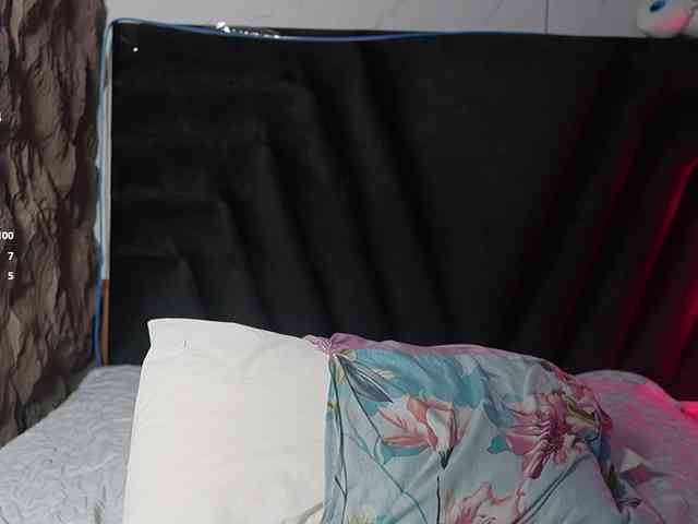 hollyvega webcam