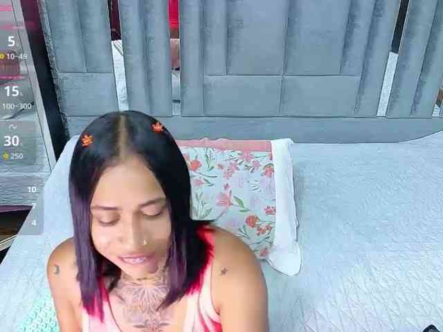 hollyvega webcam