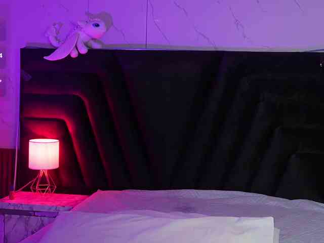 hollyvega webcam