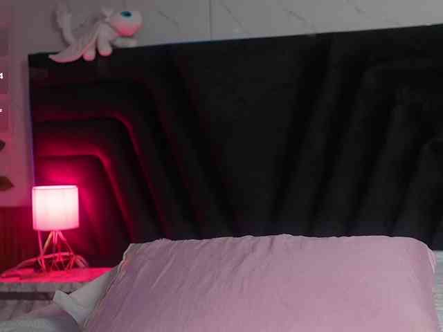 hollyvega webcam