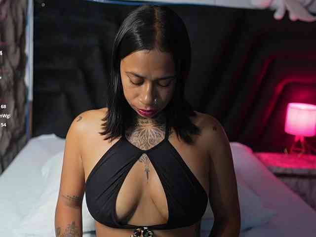 hollyvega webcam