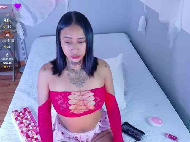 hollyvega