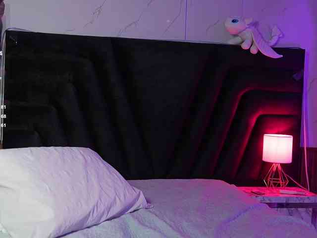 hollyvega webcam