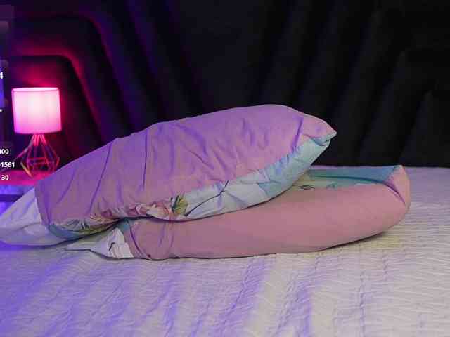 hollyvega webcam