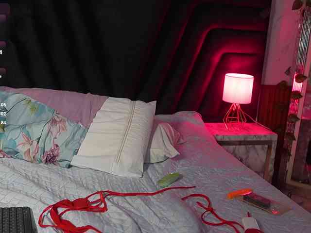 hollyvega webcam
