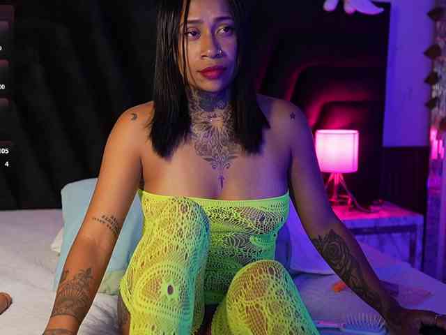 hollyvega webcam