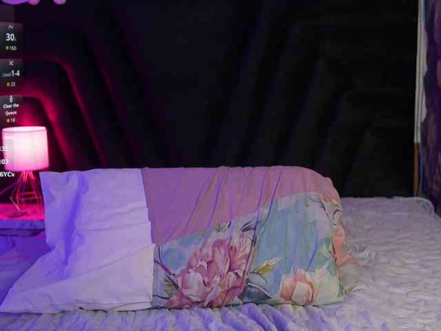 hollyvega webcam