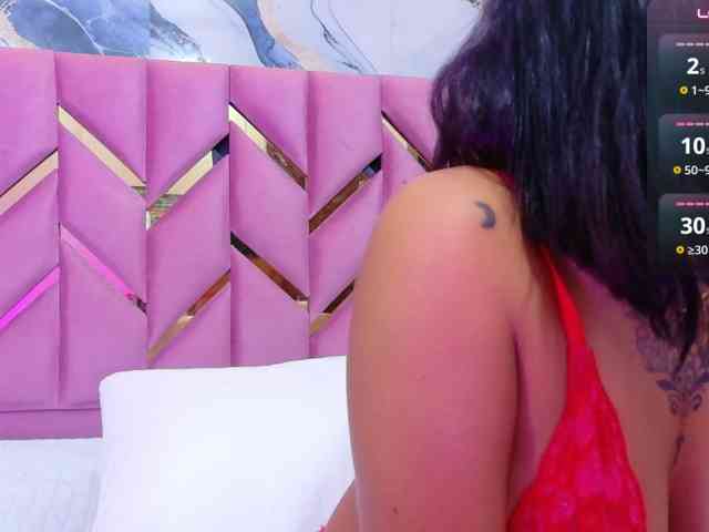 hollyvega