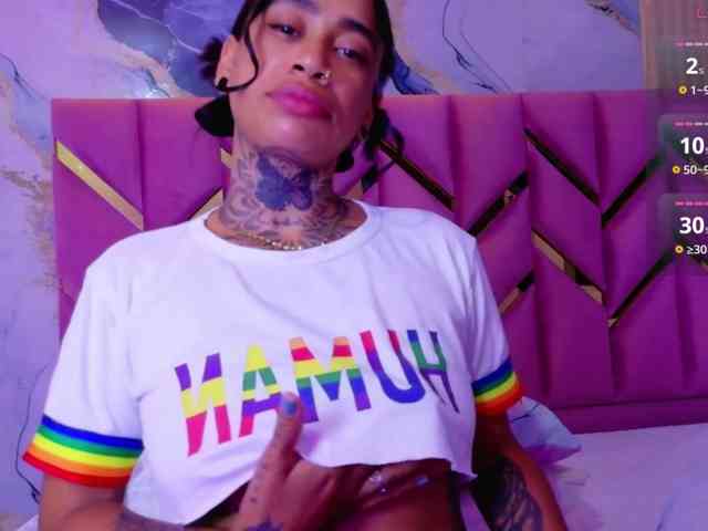 hollyvega webcam