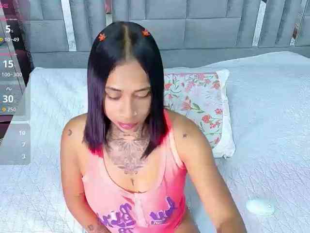 hollyvega webcam