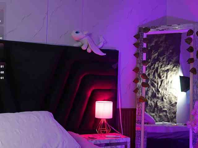 hollyvega webcam