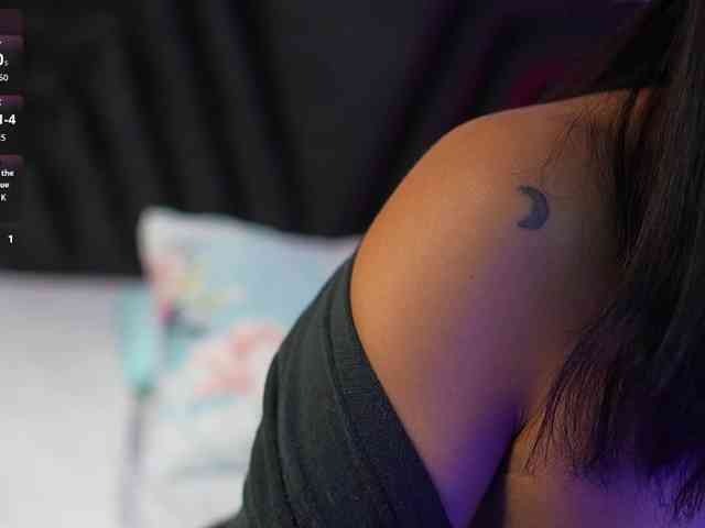 hollyvega webcam