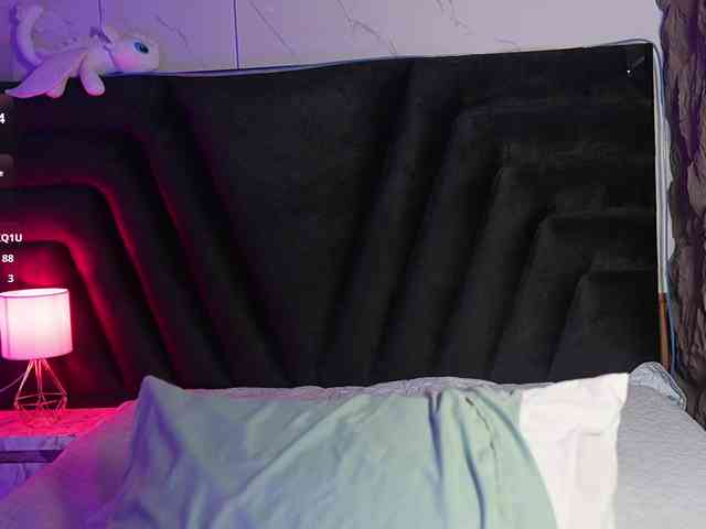 hollyvega webcam