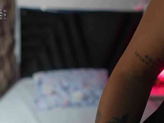 hollyvega webcam