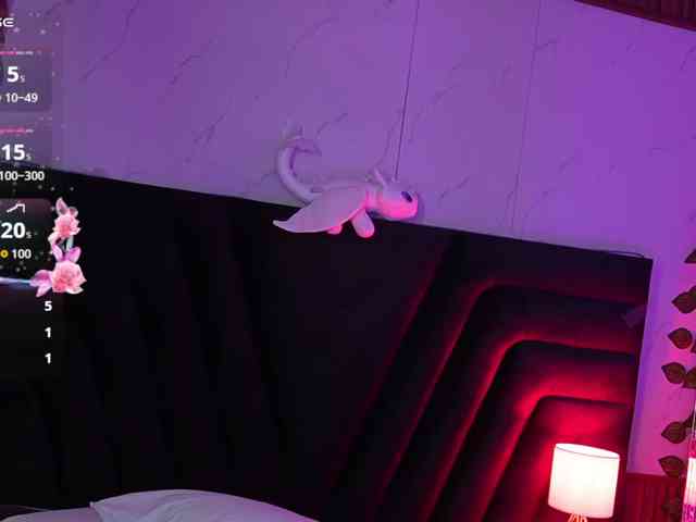 hollyvega webcam