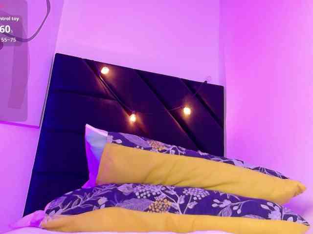 hollyvega webcam