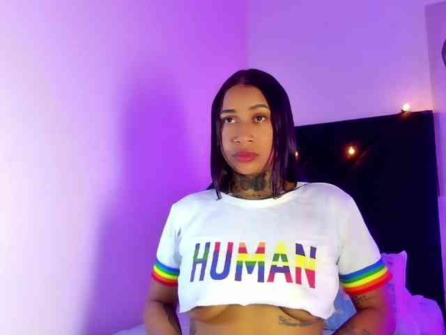 hollyvega webcam