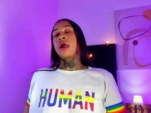 hollyvega