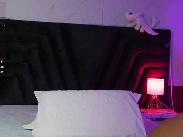 hollyvega webcam