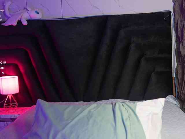 hollyvega webcam