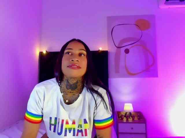 hollyvega webcam