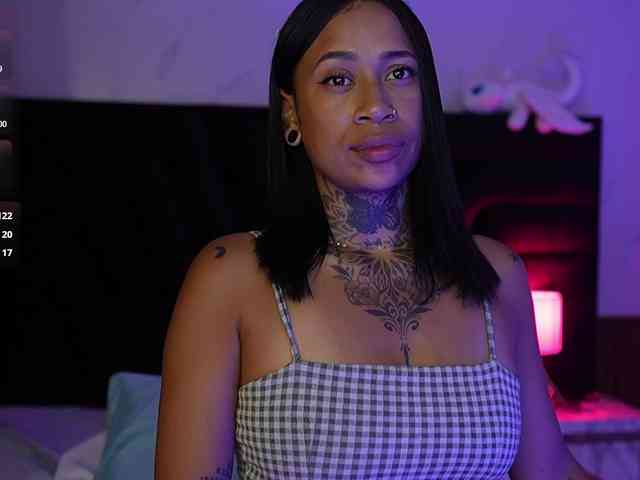 hollyvega webcam