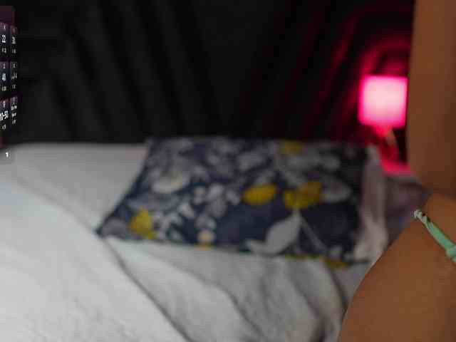 hollyvega webcam