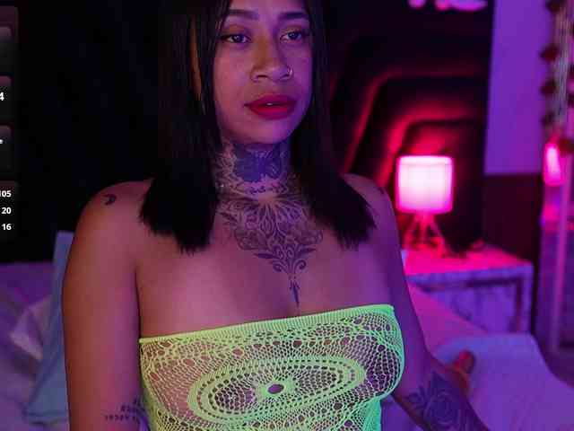 hollyvega