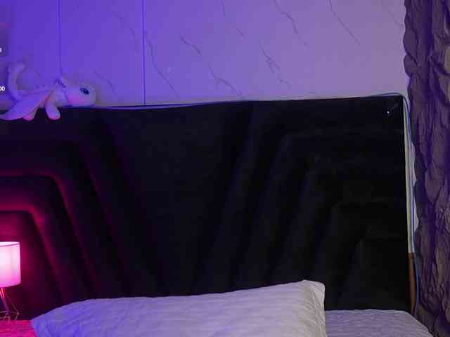 hollyvega webcam
