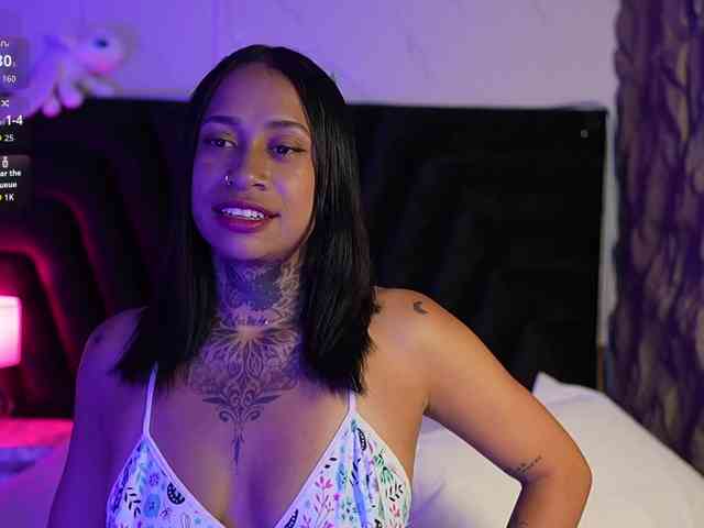 hollyvega webcam