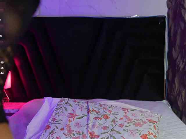 hollyvega webcam