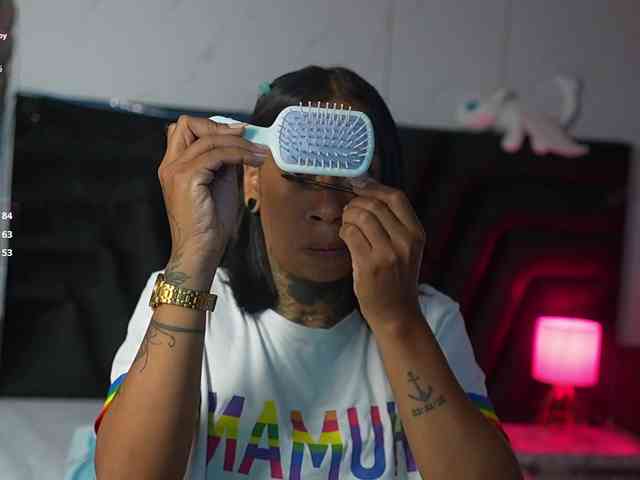 hollyvega webcam