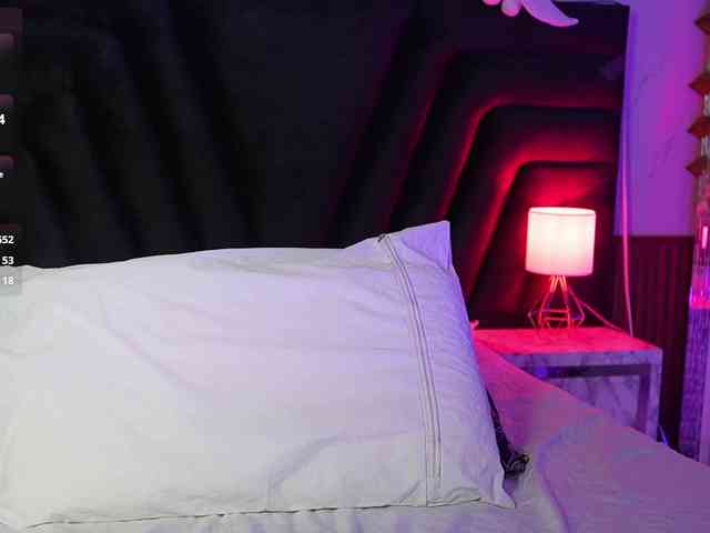 hollyvega webcam