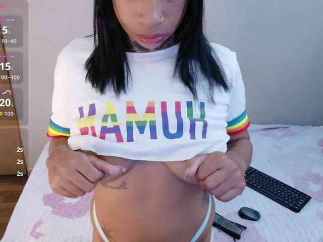 hollyvega webcam