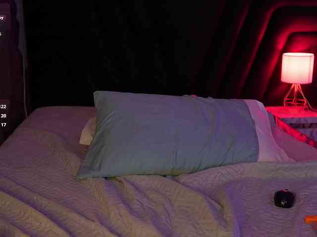 hollyvega webcam