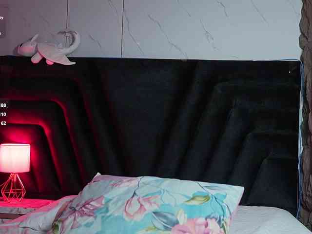 hollyvega webcam