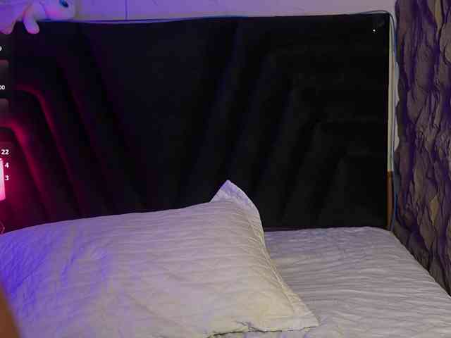 hollyvega webcam