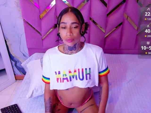 hollyvega