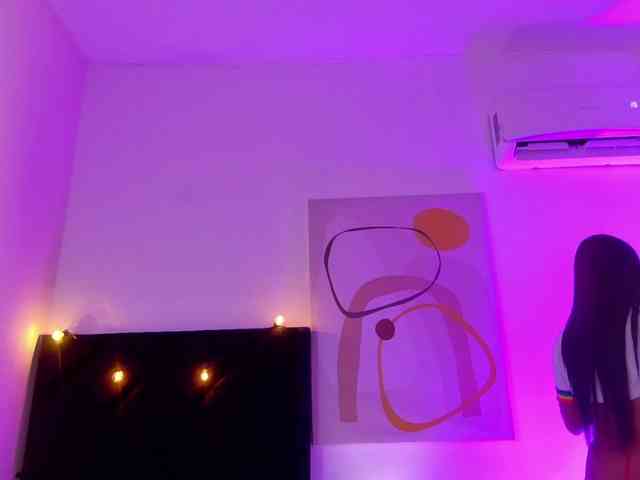hollyvega webcam