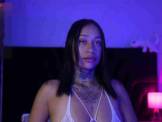 hollyvega webcam
