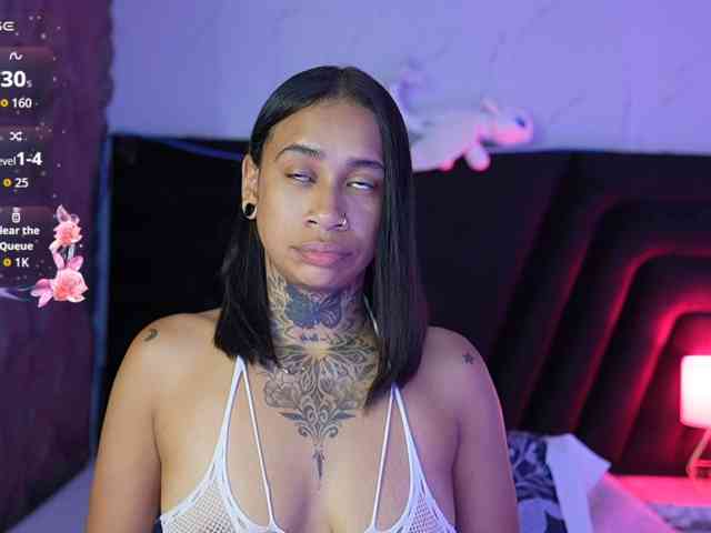hollyvega