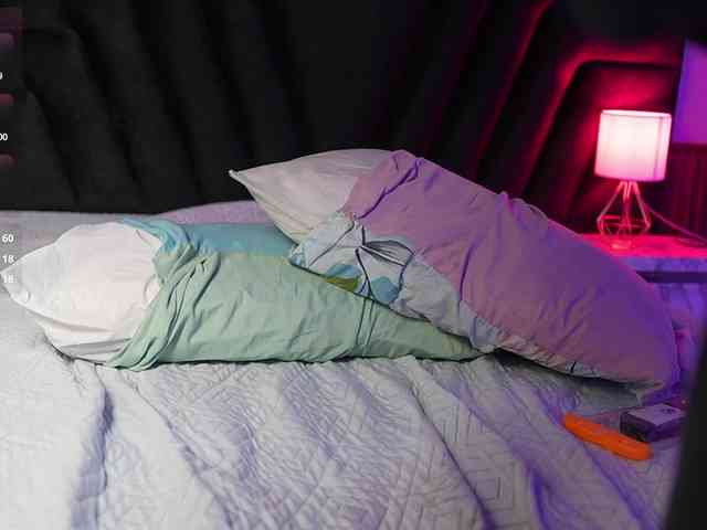 hollyvega webcam