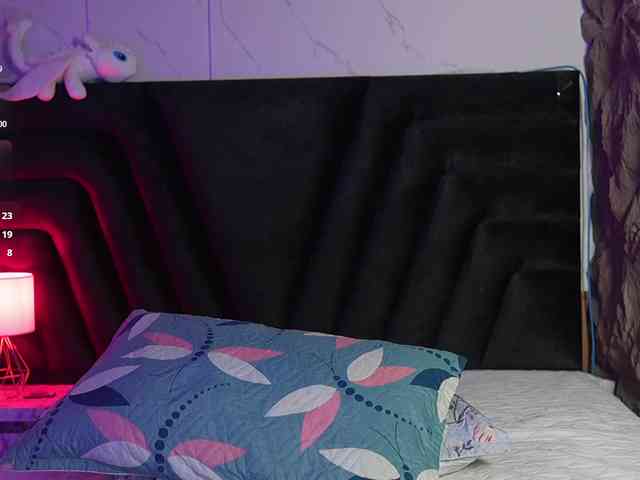 hollyvega
