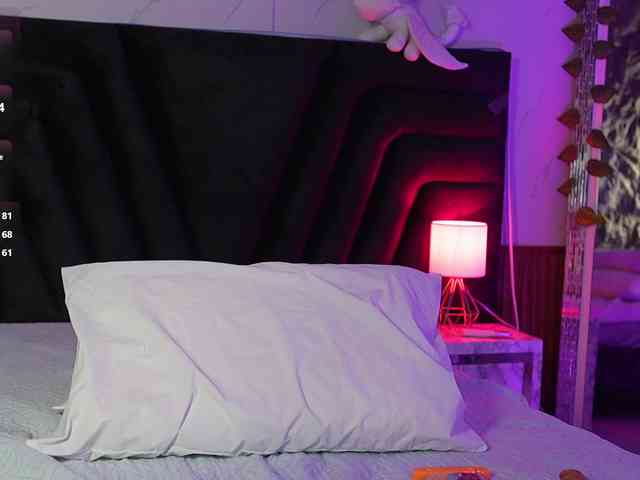 hollyvega webcam