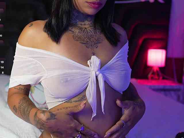 hollyvega webcam