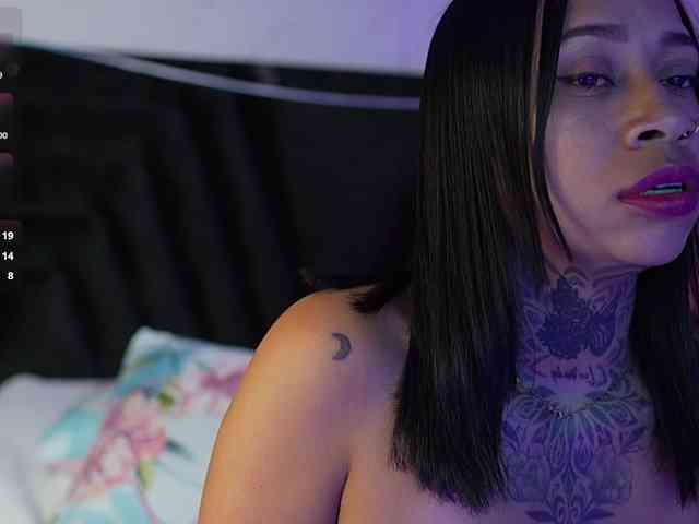 hollyvega webcam