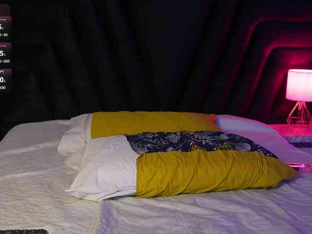 hollyvega webcam